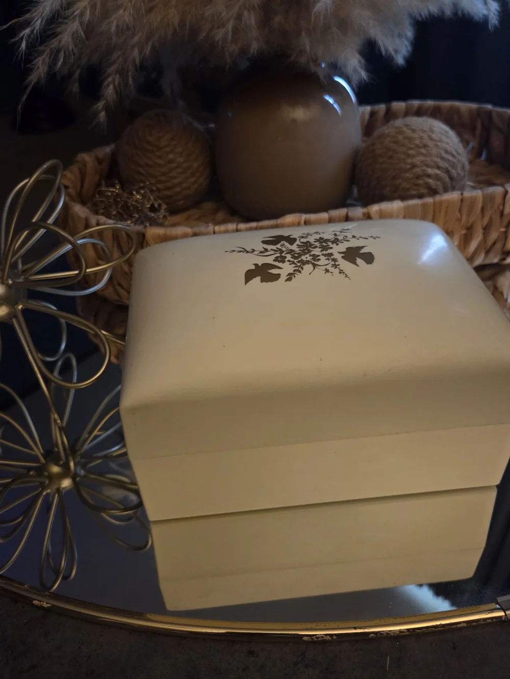 Vintage 70s Box |  Jewelery Box | Storage With Style |Cream Gold Birds Vanity